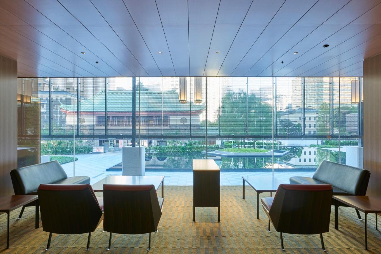 Отель The Okura Токио Экстерьер фото The interior of the library