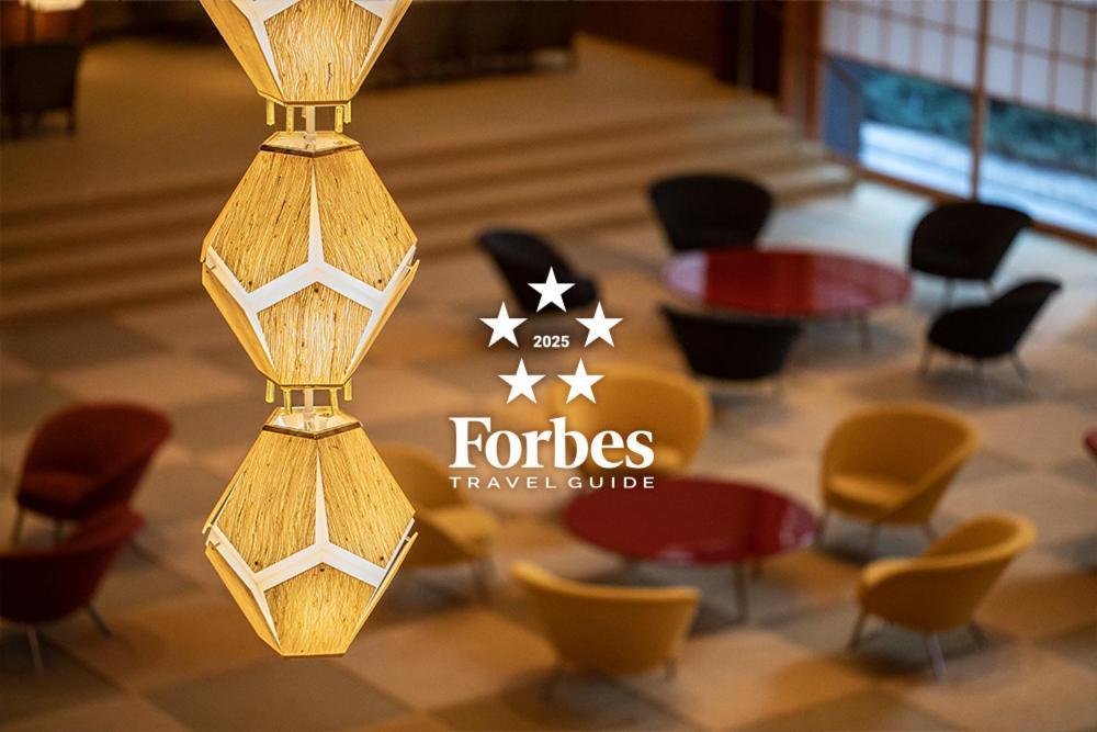 Отель The Okura Токио Экстерьер фото Forbes Travel Guide 2020